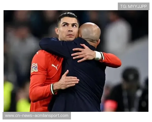 C罗在青训课堂上亲授摆脱防守技巧，孩子们激动