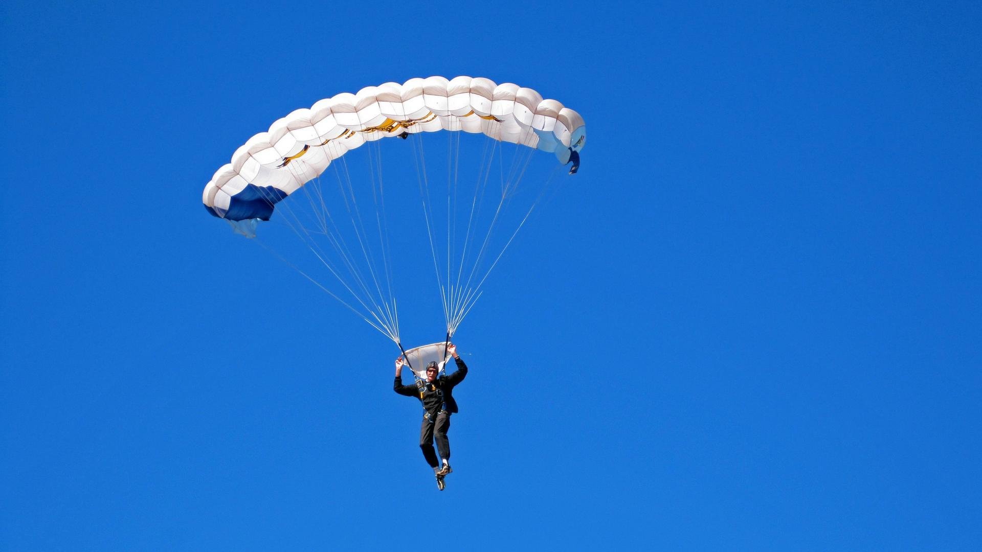 恩多比·恩乔：一位全面的球员，带领南非队走向新高度，恩多简历